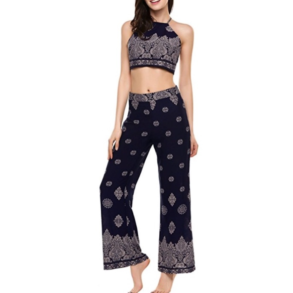 ๐ Two Piece Top and Pants Set - Picture 4 of 7