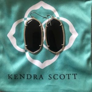 Kendra Scott Danielle Earrings