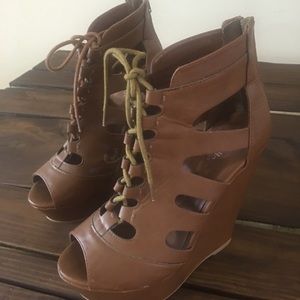 Tan wedges