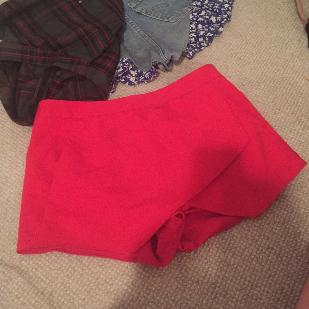red cute skort - Picture 2 of 3