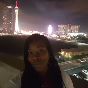 Meet your Posher, Tia