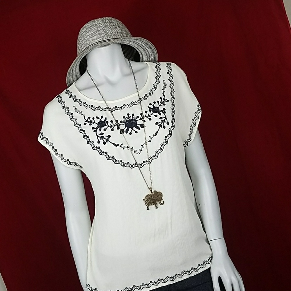 Anthropologie Under Skies L Blouse Cream embroide