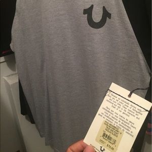 NWT  true religion raglan shirt