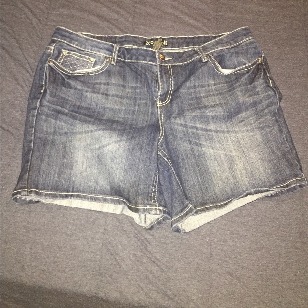 Shorts! - Picture 2 of 3