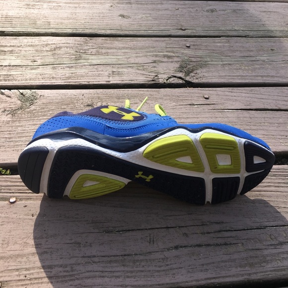 Under Armour 4D Foam Running Shoes - Picture 2 of 6