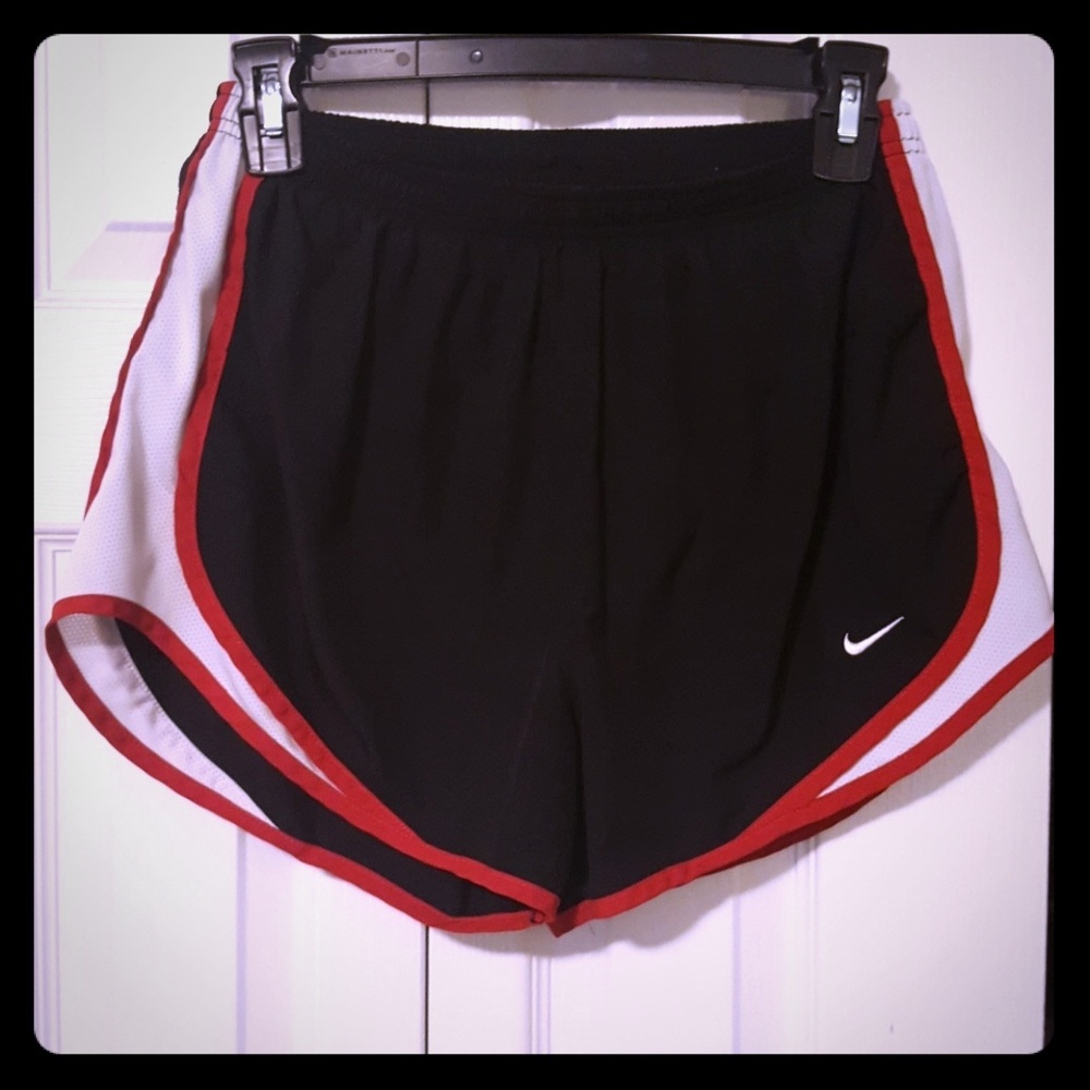Women's Nike shorts!!
