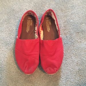 Red Toms