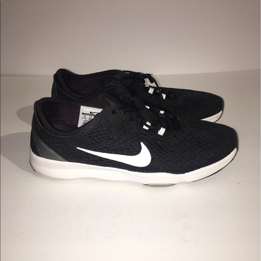 Woman's Nike zoom fit