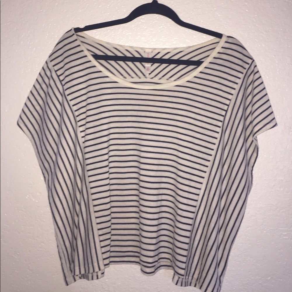 Striped cropped Tee