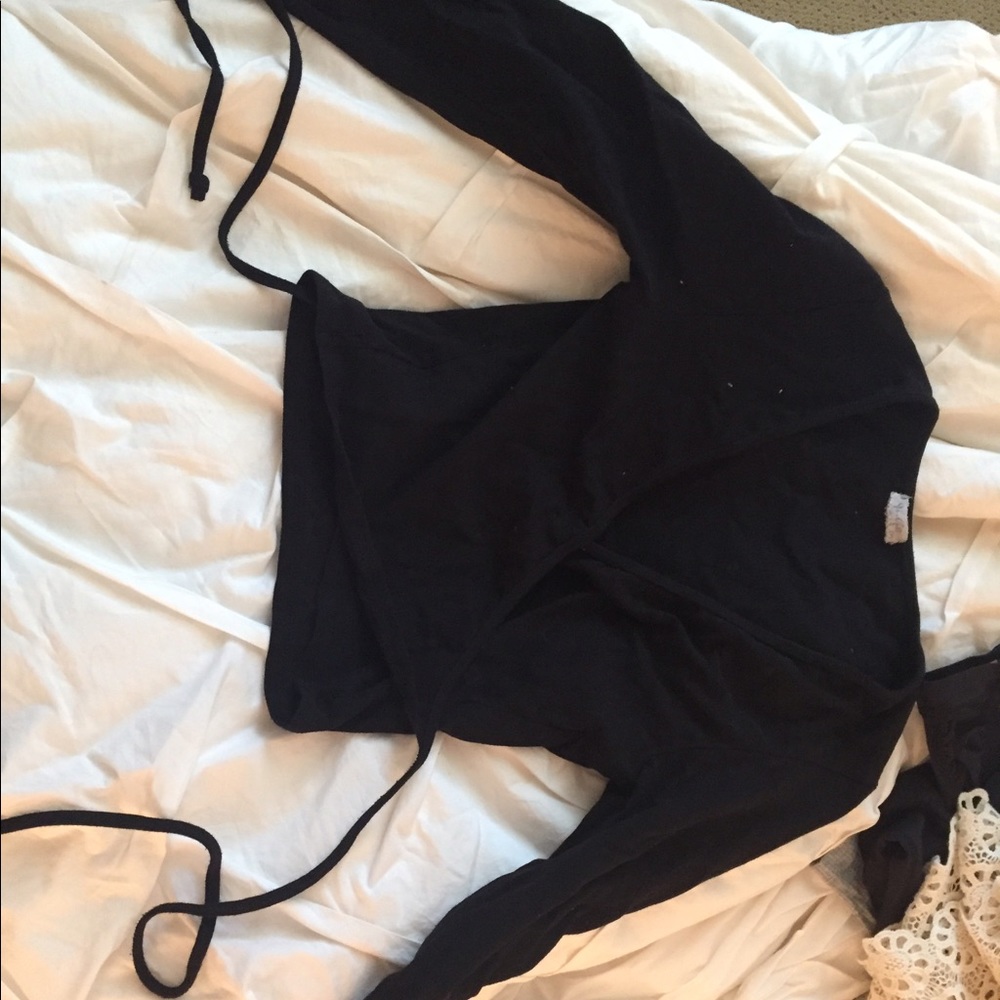 black long sleeve top that wraps / ties around you