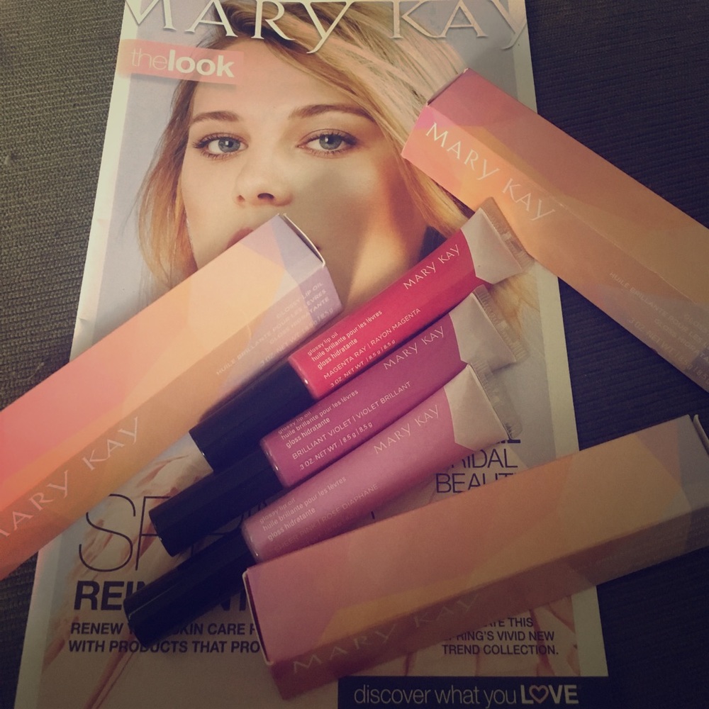 LIMITED EDITION Mary Kay Glossy Lip Oils Set