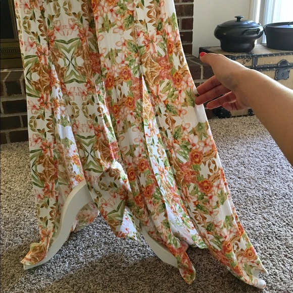 🌷NEW Gorgeous jumpsuit🌸 - Picture 3 of 7