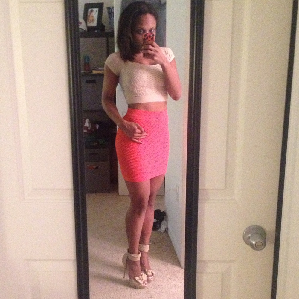 XS/S Tomato Red BCBGeneration Bandage Skirt