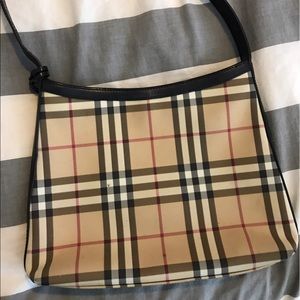 Burberry purse