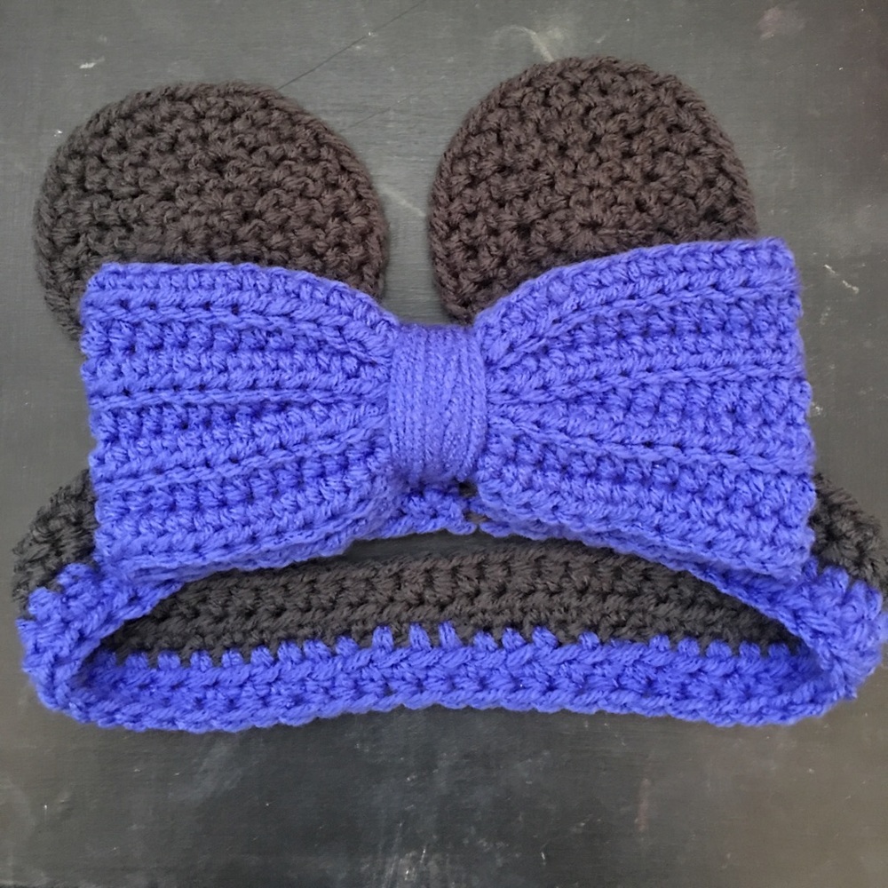 Minnie Mouse crochet hair band