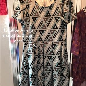 LuLaRoe Amelia XL