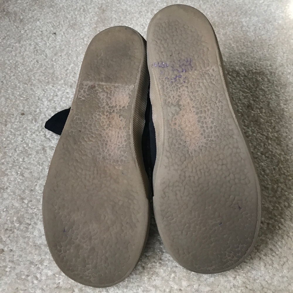 Shoes - Picture 3 of 3