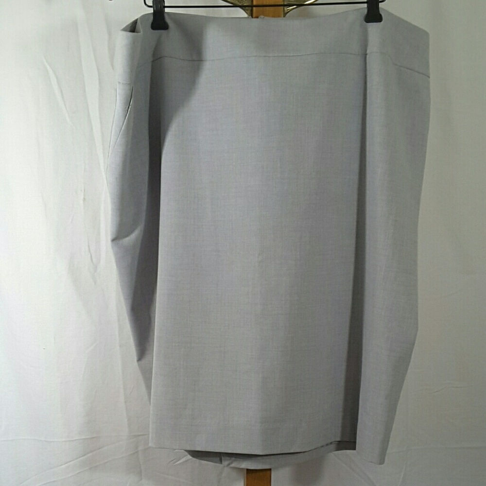 NWT Massimo Grey Skirt 24W Plus Size