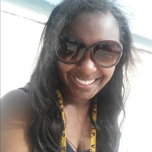 Meet your Posher, Ashley