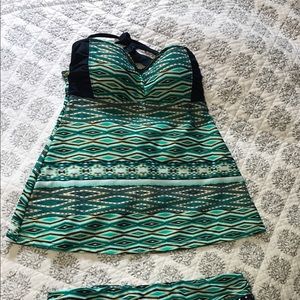 Jessica Simpson tankini swim suit set BNWT