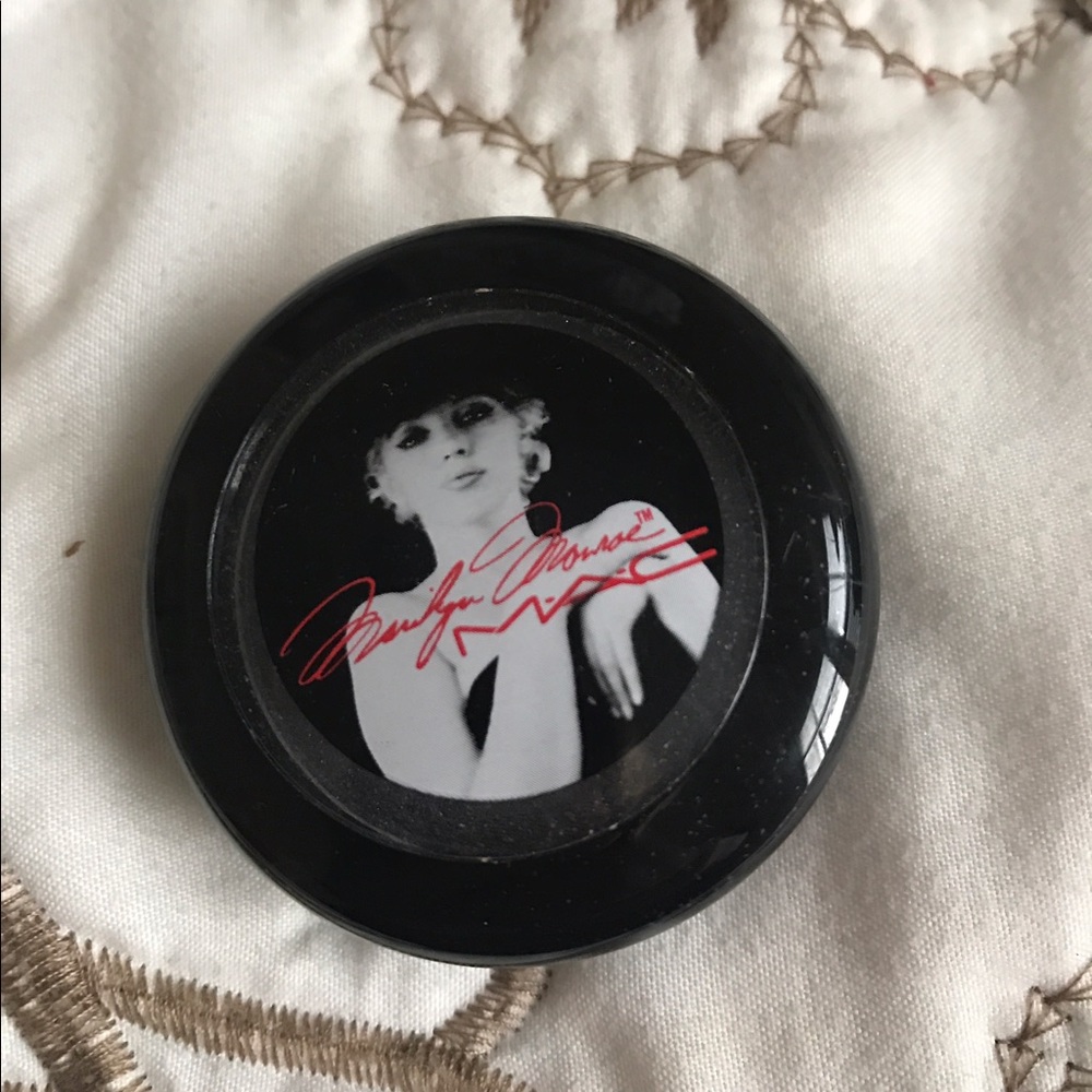 MAC Cosmetics Marilyn Monroe Eyeshadow
