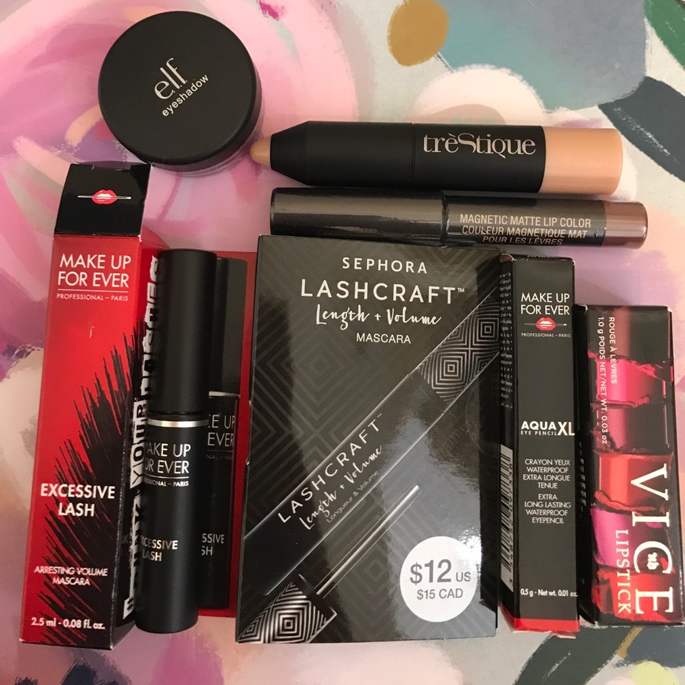 Makeup bundle!