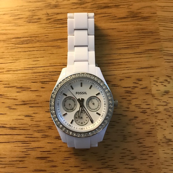 Women's Fossil Watch - Picture 1 of 4