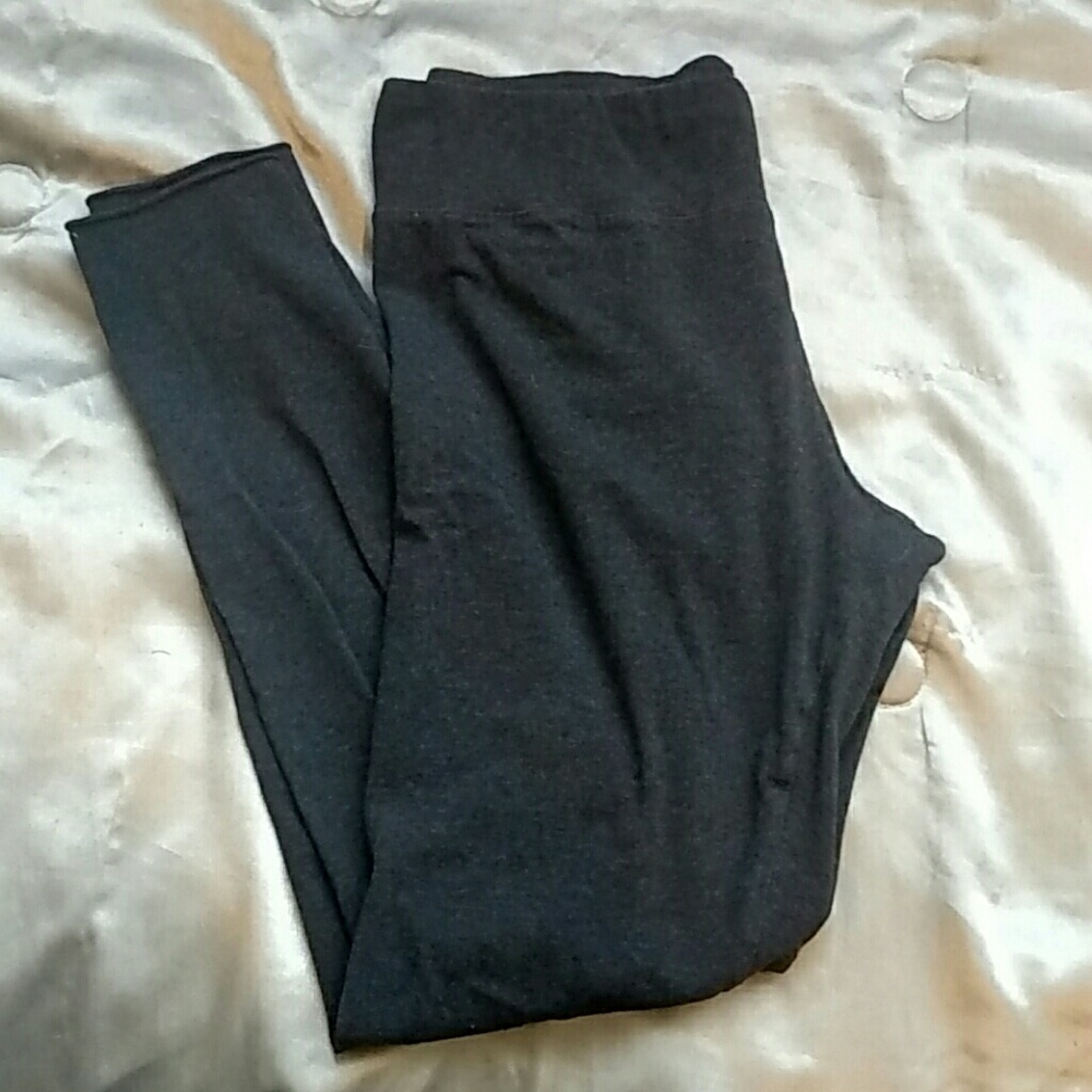 Grey leggings