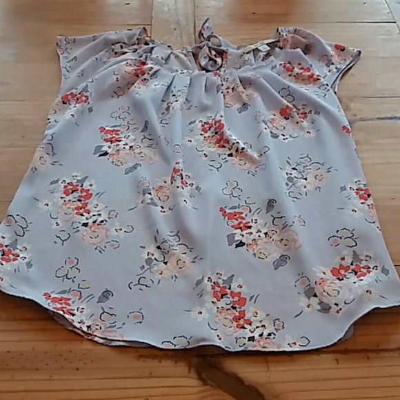 LC Lauren Conrad Tops - LC Lauren Conrad Floral Top