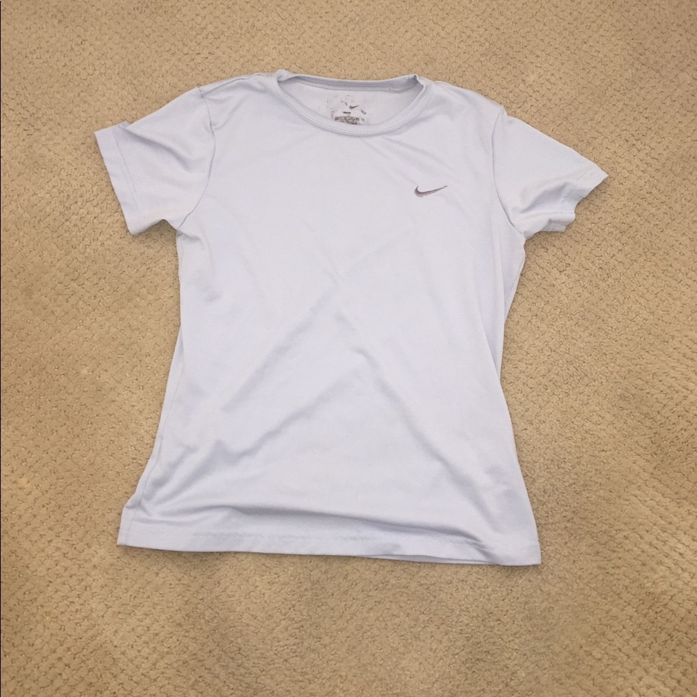 Athletic shirt