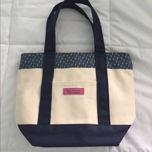 Vineyard vines bag