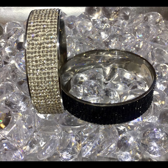 Bracelets - Picture 1 of 1