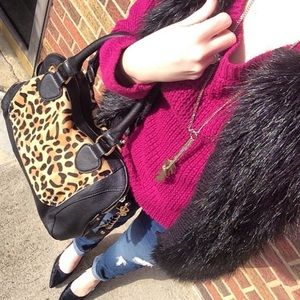 ❄️Winter Purge! Fuchsia Sweater (See sizing notes)