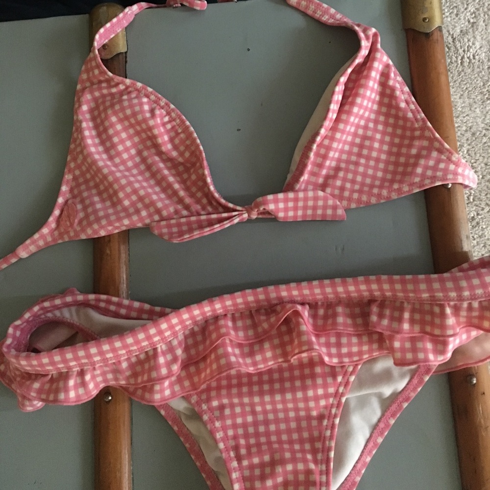 Billabong ruffled bikini