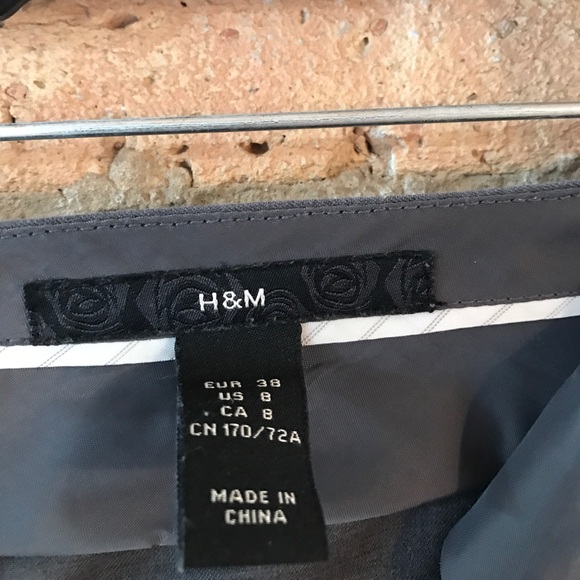 H&M Women's Skinny Leg Gray Dress Pant, Size 8 - Picture 3 of 3