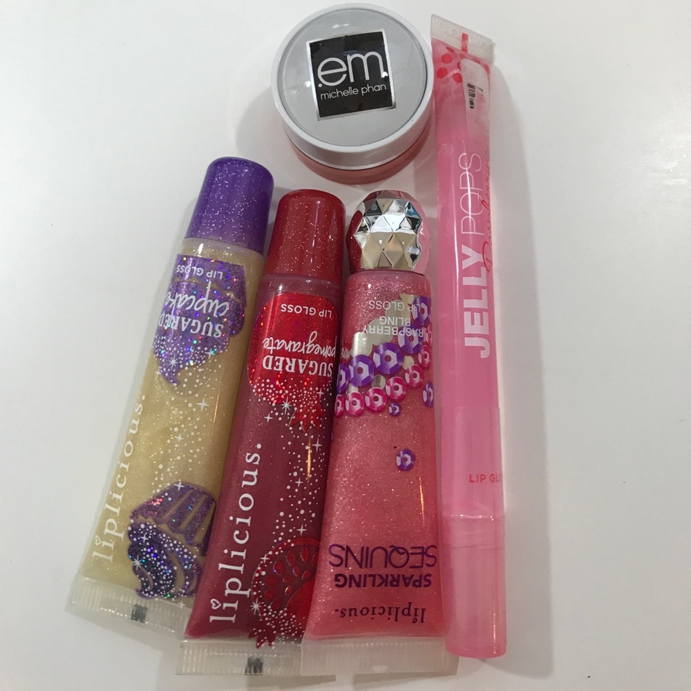 Lip gloss bundle!