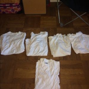 5 white t-shirts