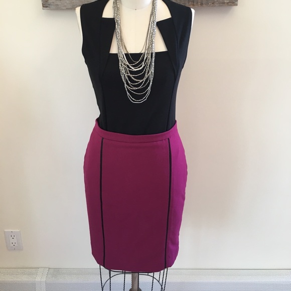Contemporary Pencil Skirt + Victoria Secret Top! - Picture 5 of 8