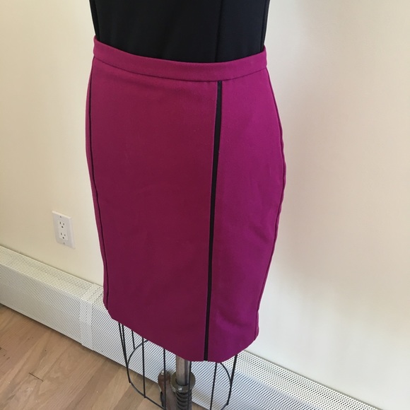 Contemporary Pencil Skirt + Victoria Secret Top! - Picture 4 of 8
