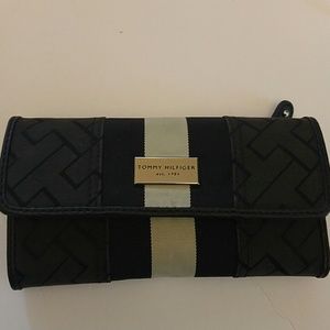 Tommy Hilfiger wallet