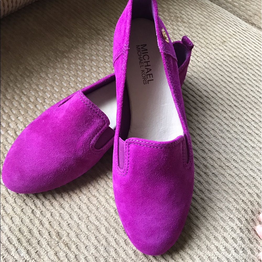 Brand new in box . Michael Kors sz 6