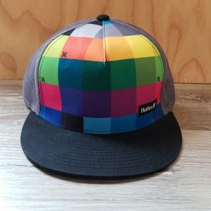 Hurley trucker snap back