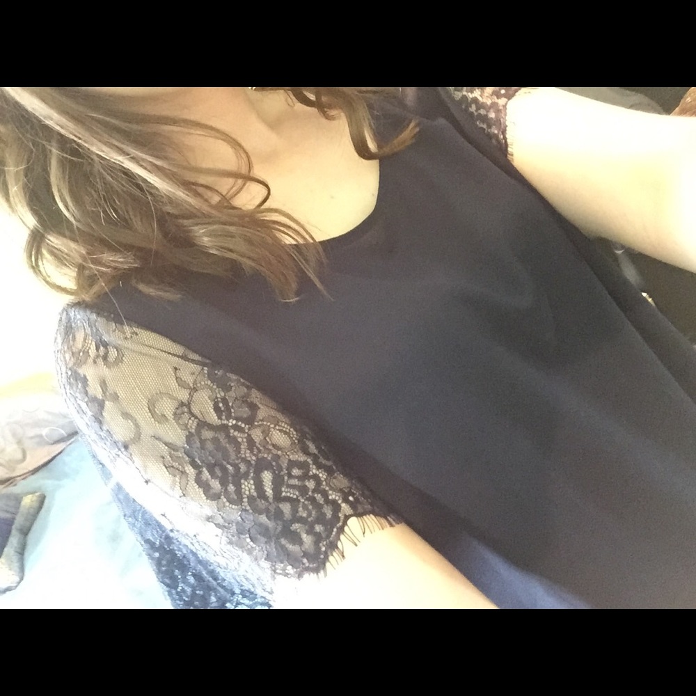 Navy shirt with lace sleeves