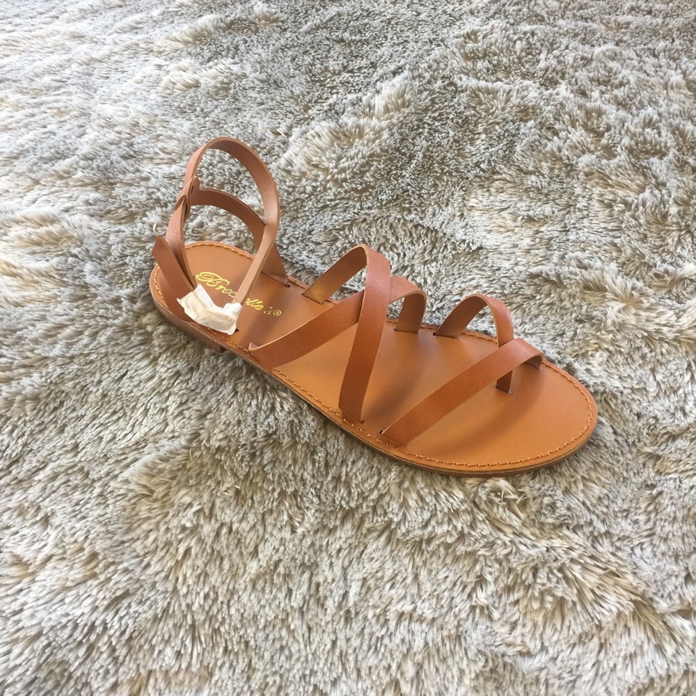 Under Wraps Sandal - Tan