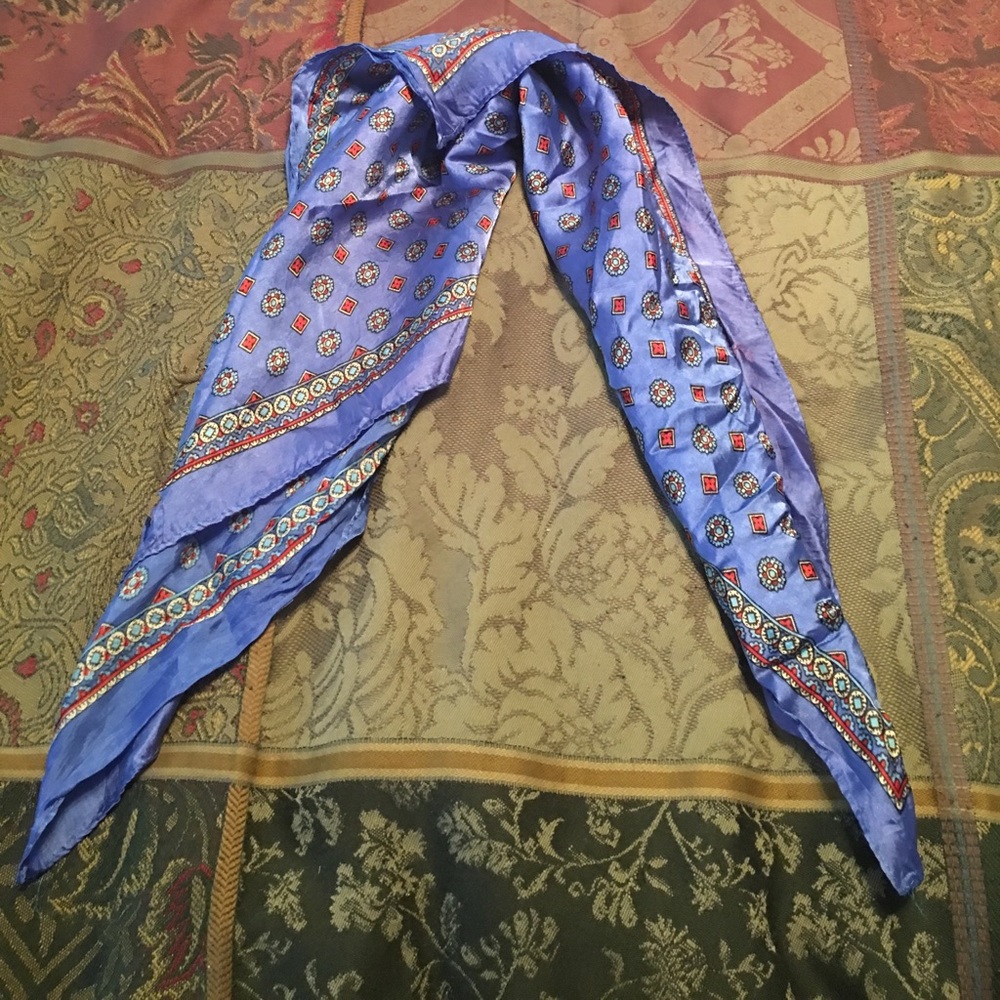 Scarf!