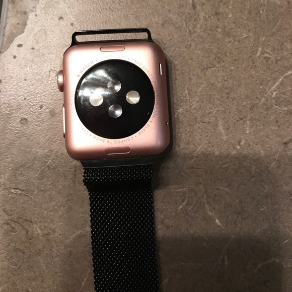 Series 1 Apple Watch With Original Packaging 💋