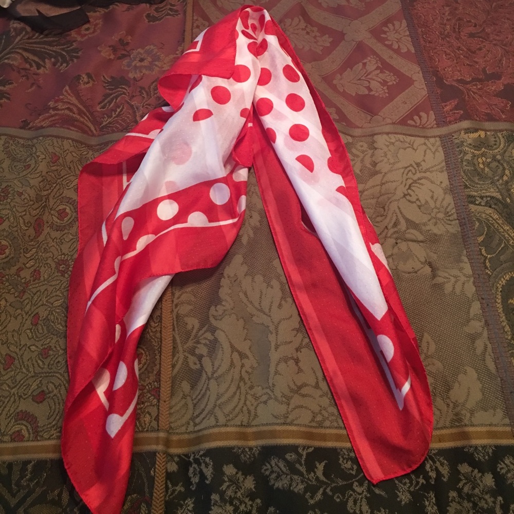Scarf!