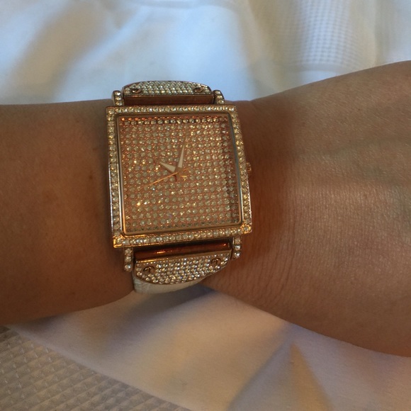 PEUGEOT White and rose gold watch SWAROVSKI - Picture 3 of 8