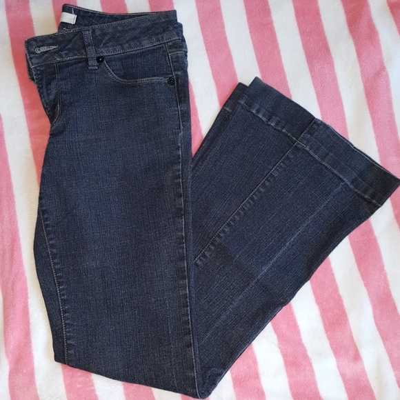 Jeans - Picture 2 of 4