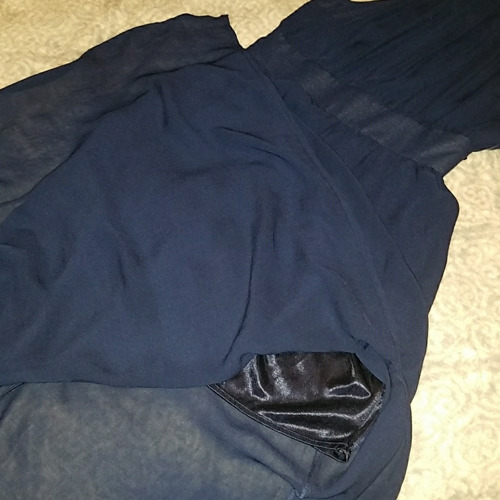 Dress - Picture 4 of 8